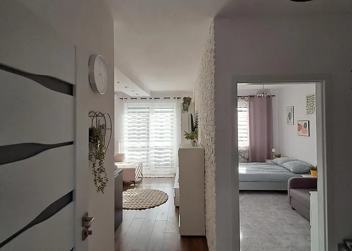 Apartament Sikorskiego, Klimatyzacja, Parking Monitoring